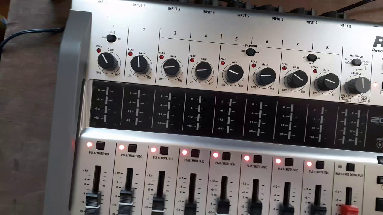 How to connect two zoom R24's together to record up to 16 tracks simultaneously.