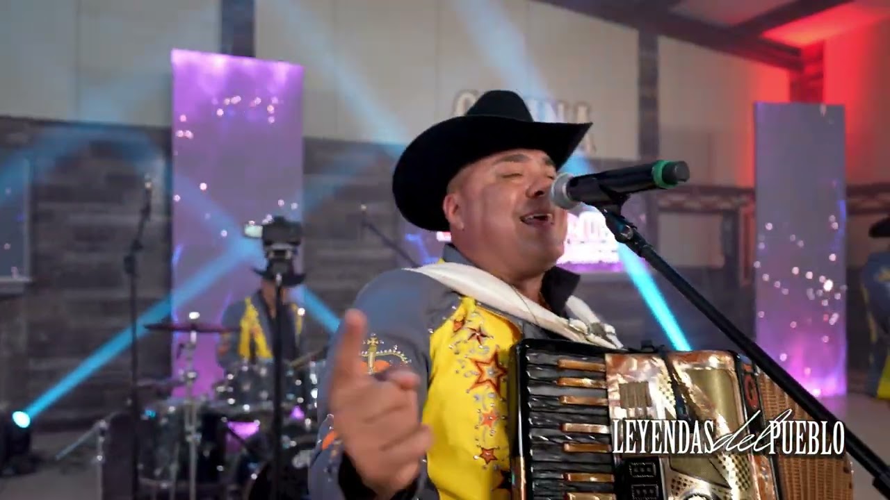 Los Morros del Norte- La Clave del Chavalon ( Video Oficial)
