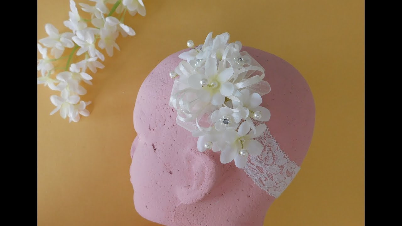 Tiara para bebé con ramito flor seda y perlas