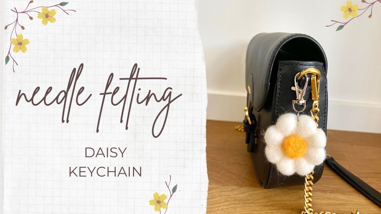 Needle Felting - Daisy keychain