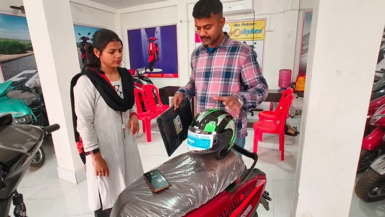 সুখবর! আপনার স্বপ্নের ইলেকট্রিক স্কুটারে এখন চলছে বিশেষ ছাড়!#EVScooter #ElectricScooter #ScooterLife