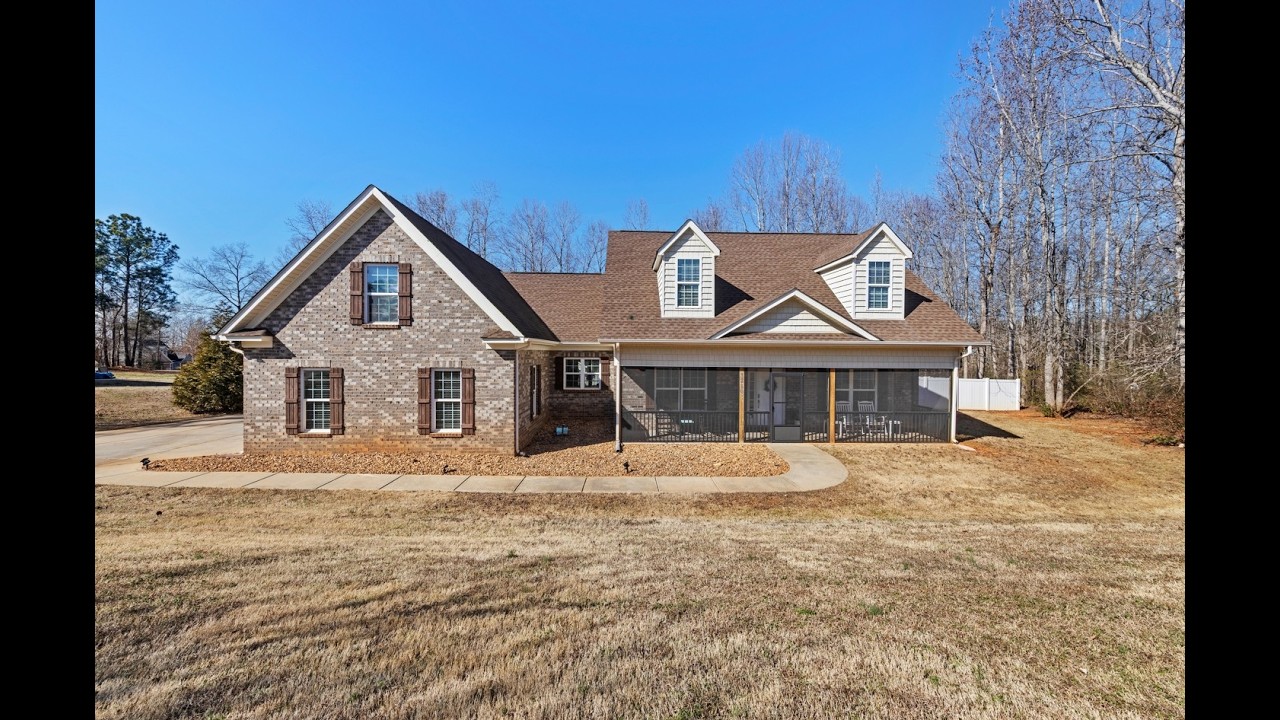 NO HOA | 3216 Sage Court, York SC | Amazing 1 Story  with Bonus Room!