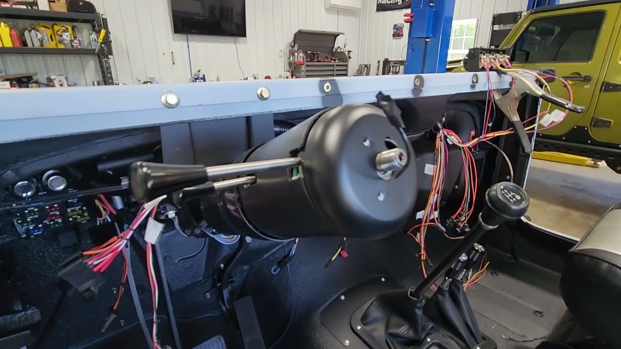 Установка руля CJ5