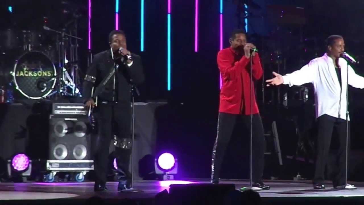 Jacksons start set @ PNE Vancouver--Feel It/Blame Boogie/Wanna be.../Rock With You--2013-08-18
