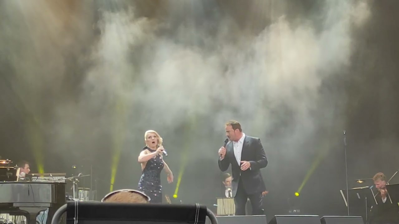 Russell Watson and Emily Haig singing Barcelona with Mike Moran on Piano at Yorkshire Wildlife Park