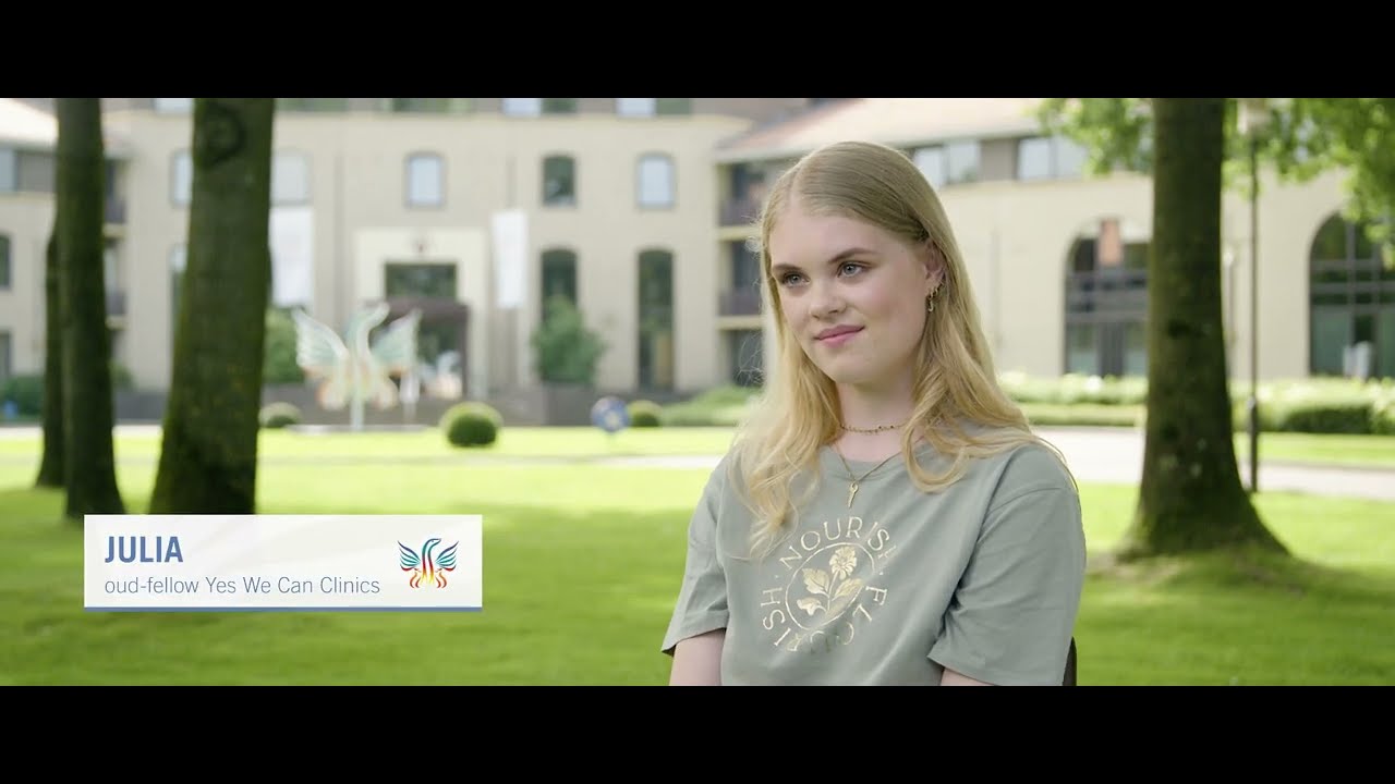 Julia werd behandeld voor haar beeldschermverslaving en depressie bij Yes We Can Clinics