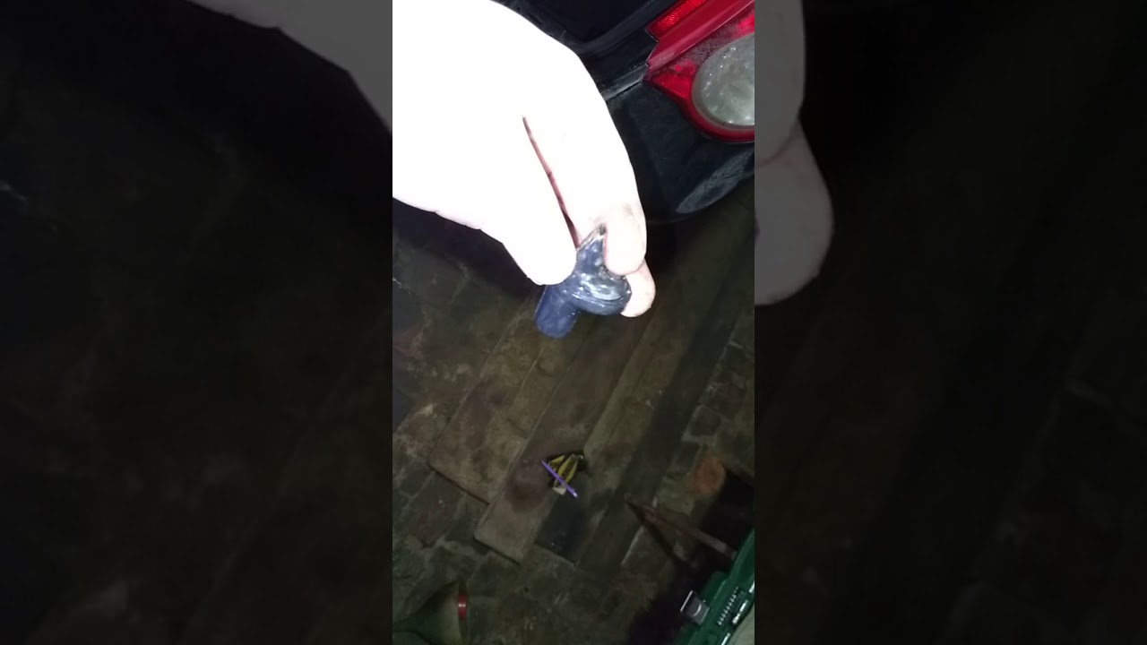 Вода в багажнике, пассат б6,устранение причины.