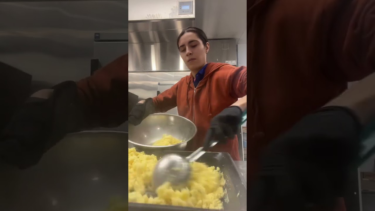 A Morning as a Breakfast Attendant 🏩👩🏽‍🍳