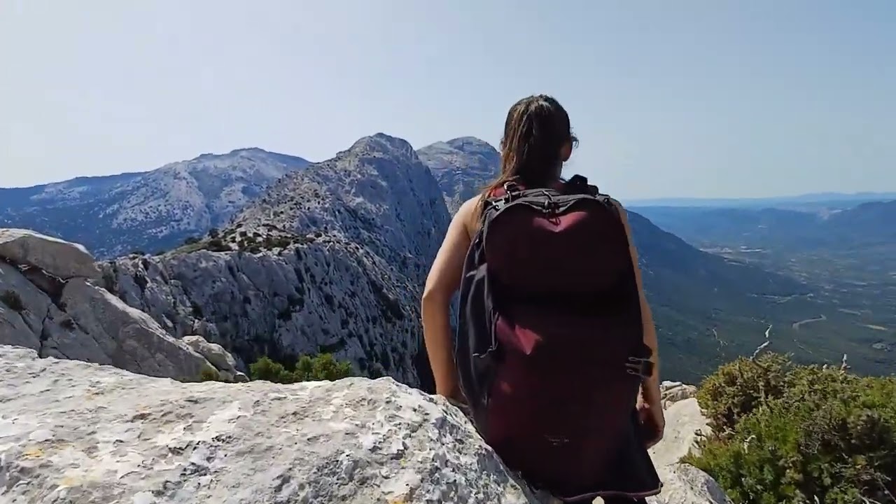 Destinazione Punta Cusidore (Oliena) con Kena Làkanas Escursioni