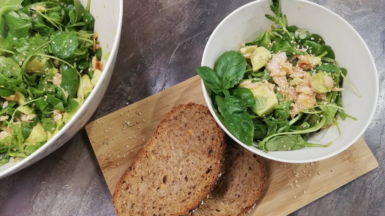 INSALATA DI SALMONE E AVOCADO #insalata