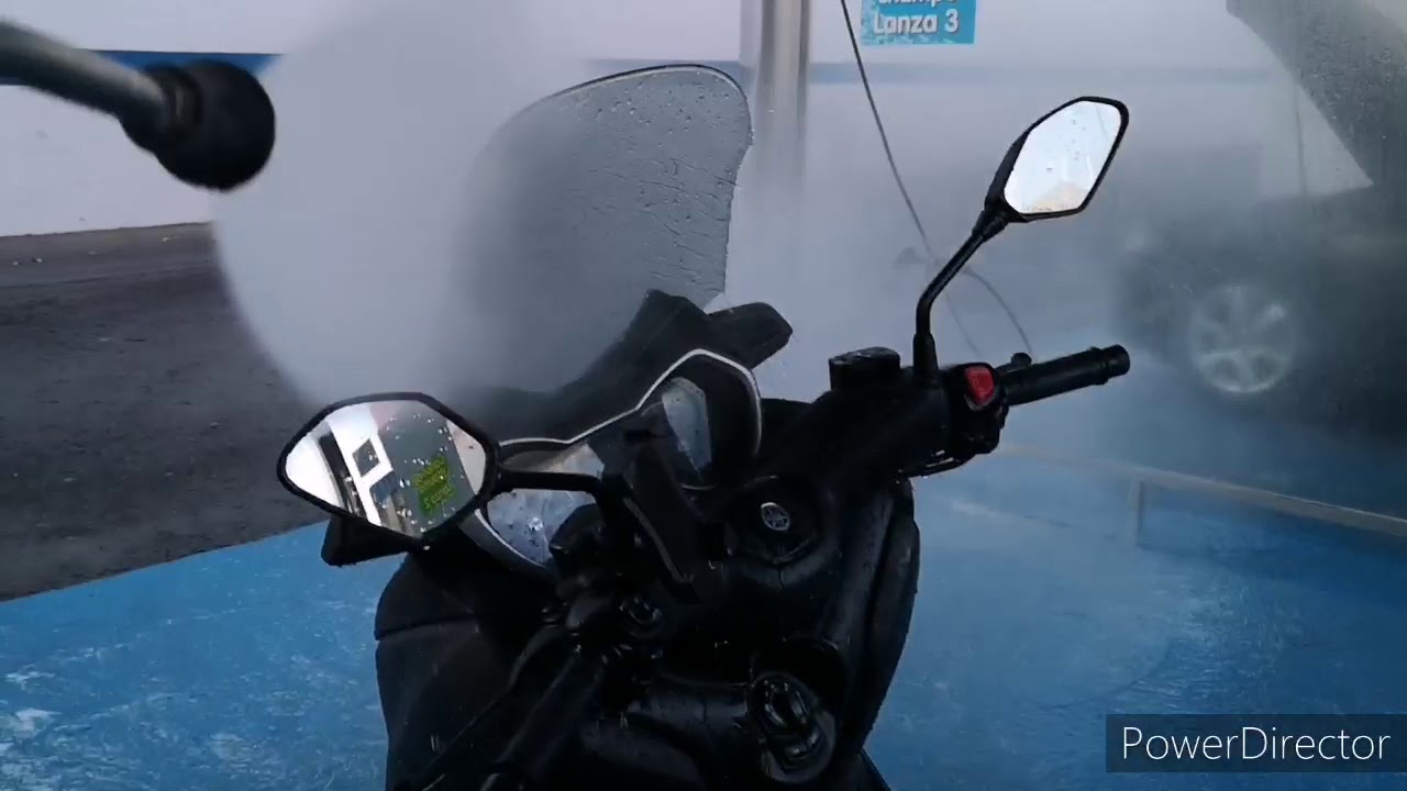 Como lavar una Yamaha xmax