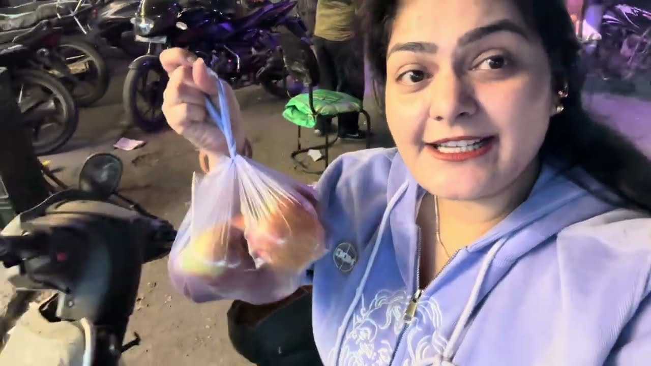 Bhai ka Fashion Show | Laxmi Nagar Fruit Market | Mahashivratri ki Tyari | Har Har Mahadev