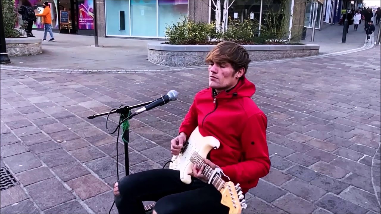 BRADFORD & HALIFAX Busker 