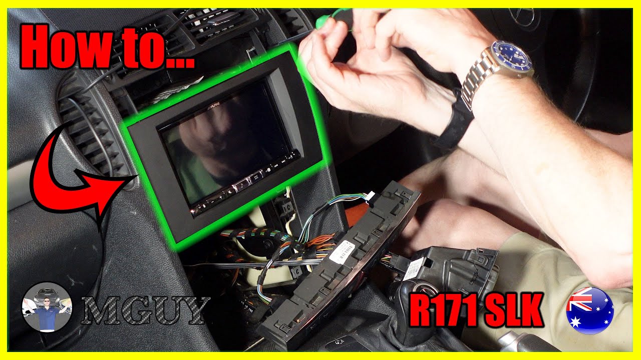 Mercedes SLK R171 - Remove Centre Console and Head Unit (also fixing AM antenna) | MGUY Australia