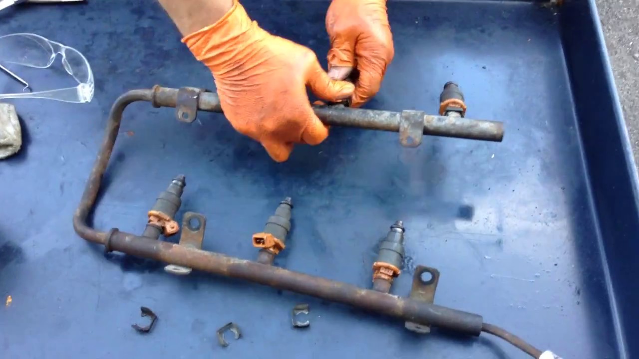 1998 Chrysler Town & Country: Replace Leaking Fuel Rail