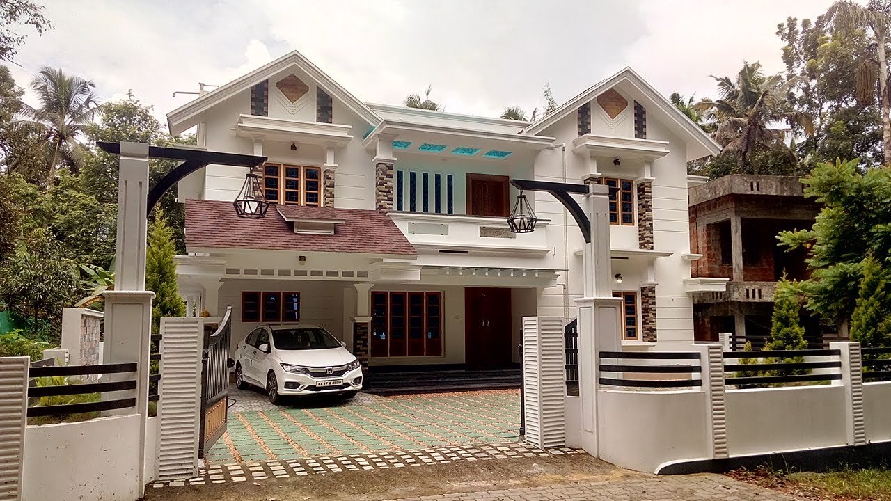 Independent house for sale Kerala Ernakulam dist 10 cent 2400 sqft 4bhk Close to Bus stop. NewCastle