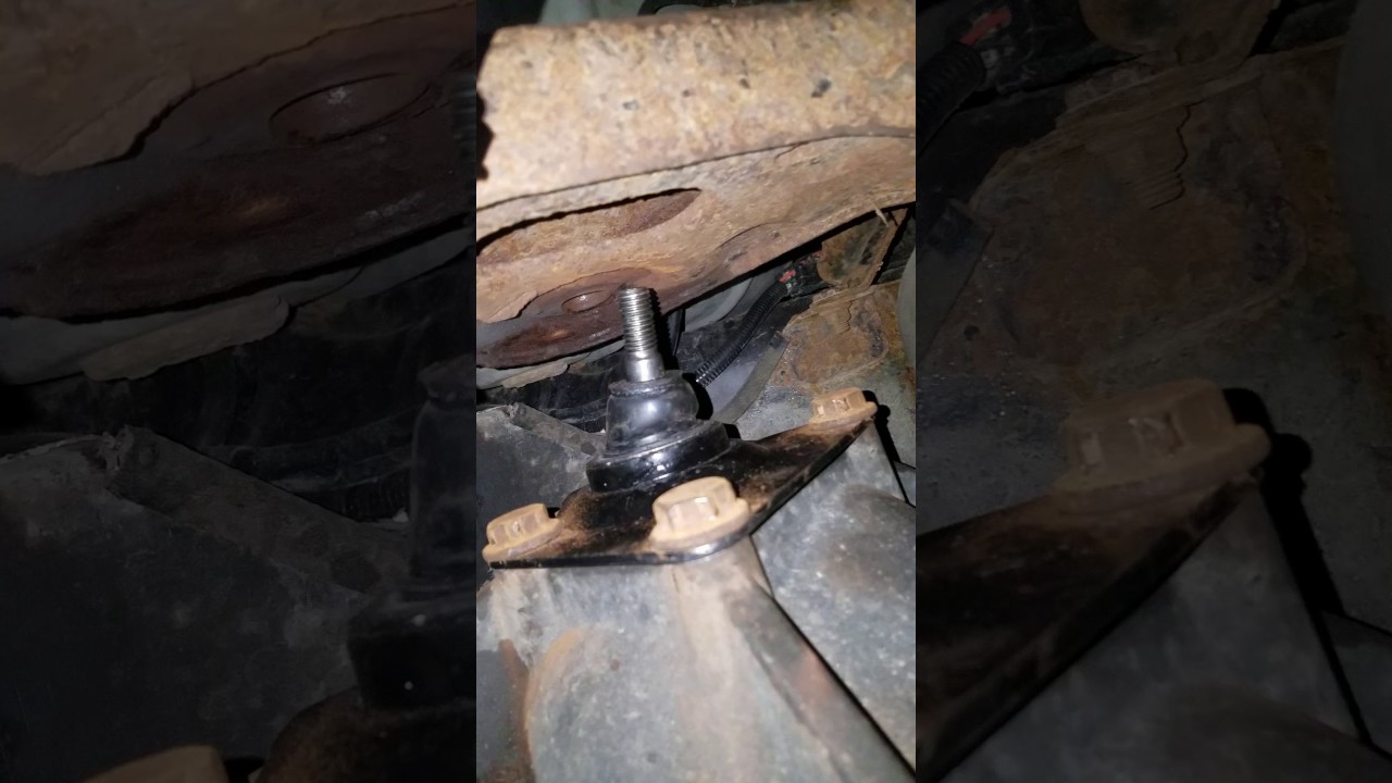 2004 jeep grand cherokee 4x4 rear loud clunk noise when shifting from park to drive or reverse