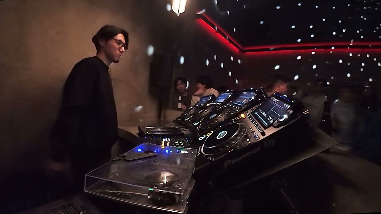 tofubeats DJ set / WEEKEND SELECTERS at BAR Inc, Osaka 20251220