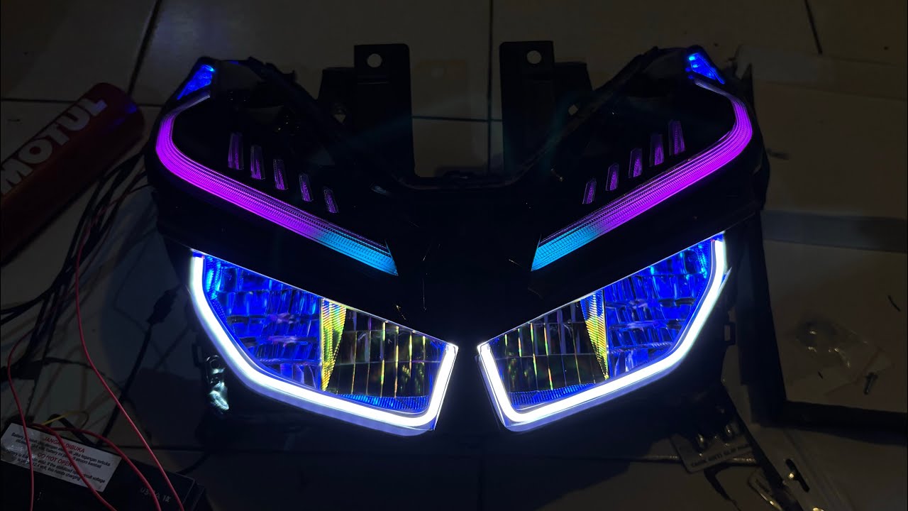 Pemasangan alis ( drl flexible) + demon eye rgb VARIO 125 fi…