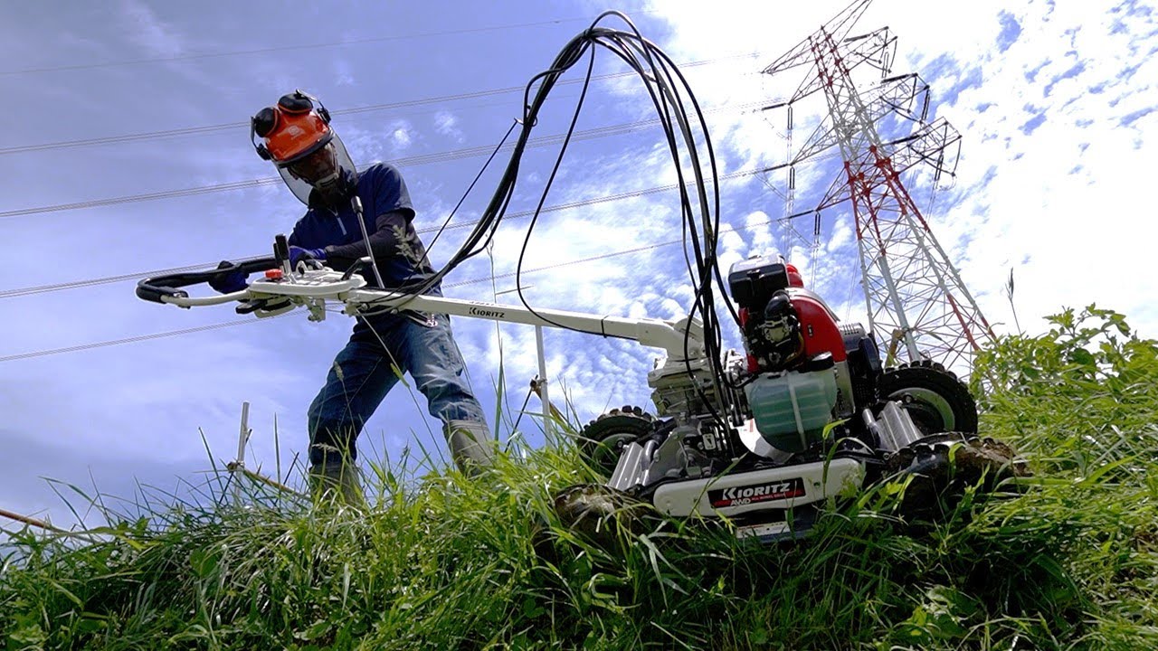 しんどい法面草刈りに悩んでいる方へ 2023年最新式 共立 AZ853（スパイダーモアOEM）