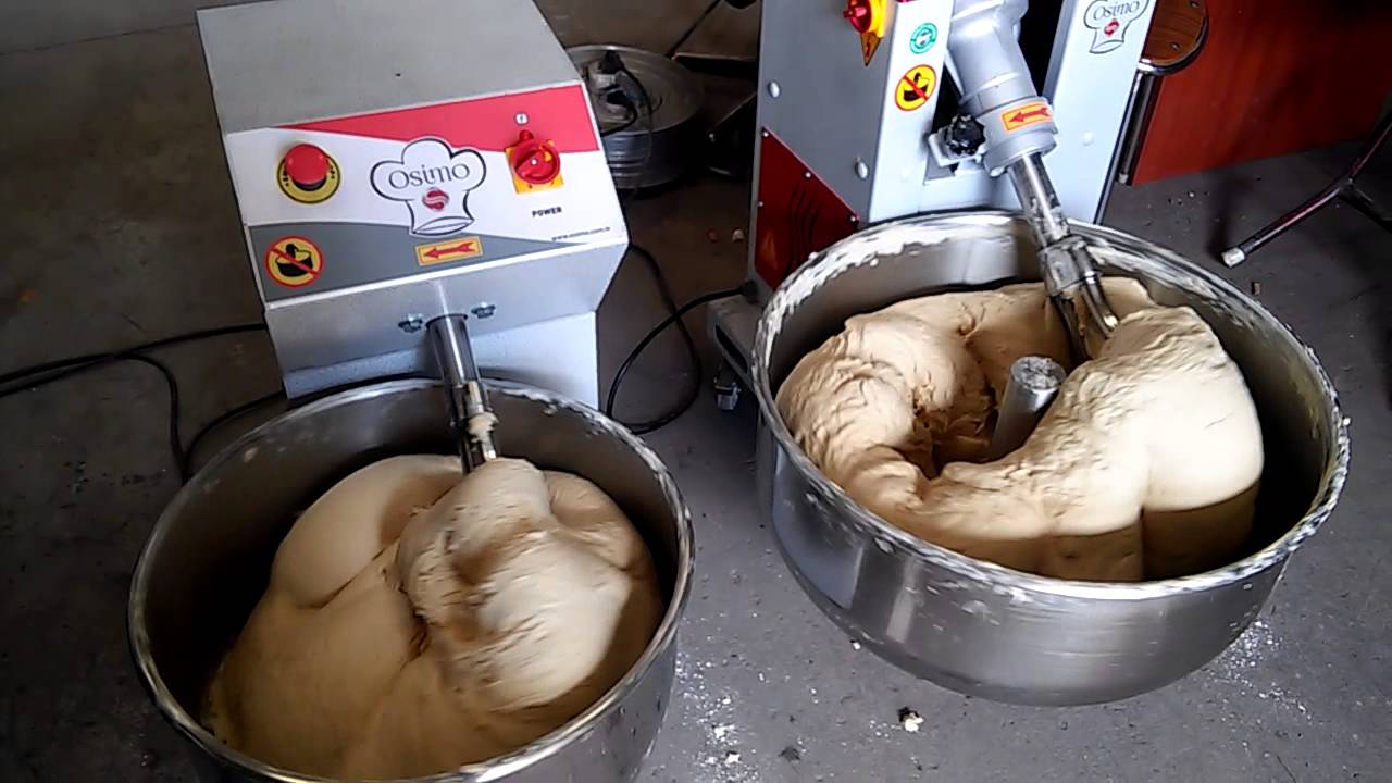 Hamur yogurma makinası