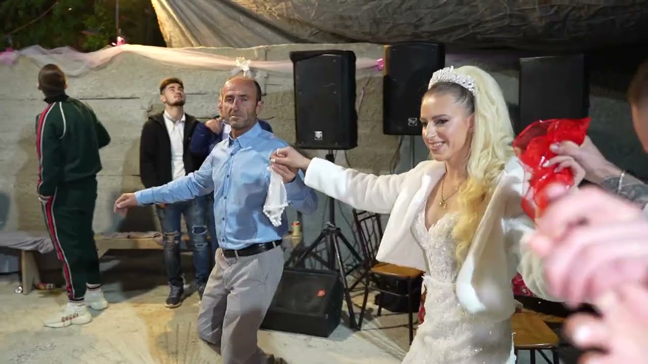 NATA VALLES NE FIER ME MUZIKE LIVE