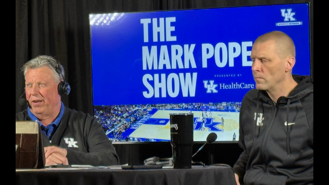 The Mark Pope 'Radio' Show at Malone's. I learned some stuff about his subbing and got a selfie!