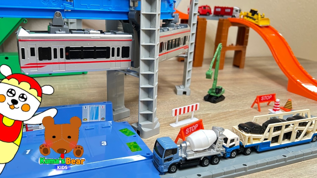 An Air-Floating Train? Let’s Build a Plarail Monorail Tracks & a Highway!