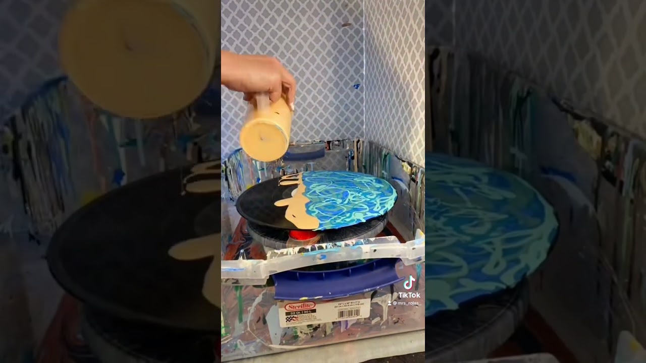 Fluid Art Ocean Theme Clock