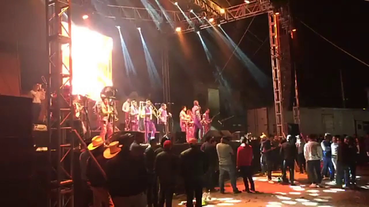 Banda vientos de Charo michoacan no es la única pero si la MEJOR De CHARO!!!