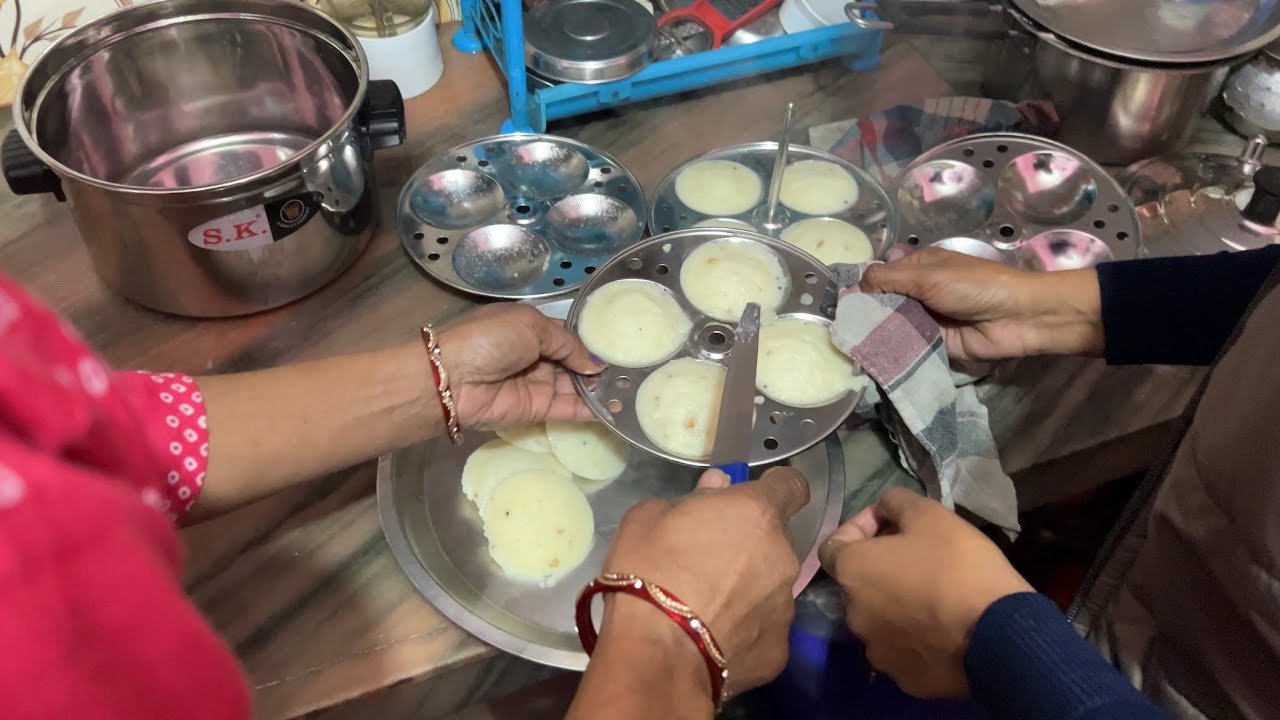 Aaj hi idli stand laye or idli bhi bnadi 😋