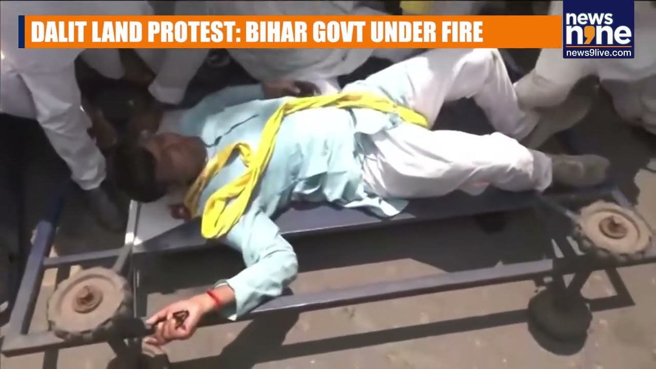 Scuffle Breaks Out Between Prashant Kishor & Police in Patna Protest | News9