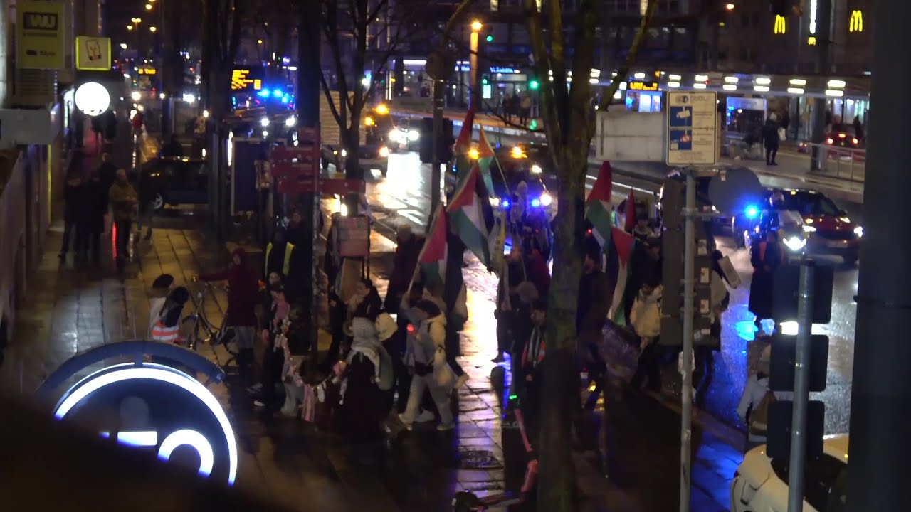 Polizei begleitet 2 Demos am Bertha-von-Suttner-Platz am 29.01.26