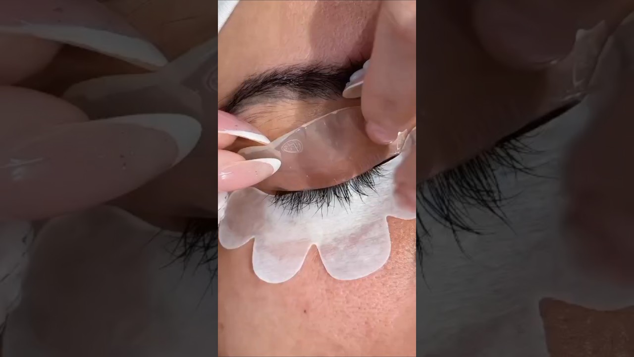 lash volumer boost of lashes #reels #youtubeshorts #foryou #viral #shorts #subscribe #youtube #love