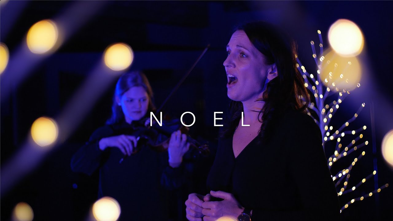 Noel by Simona Gallova