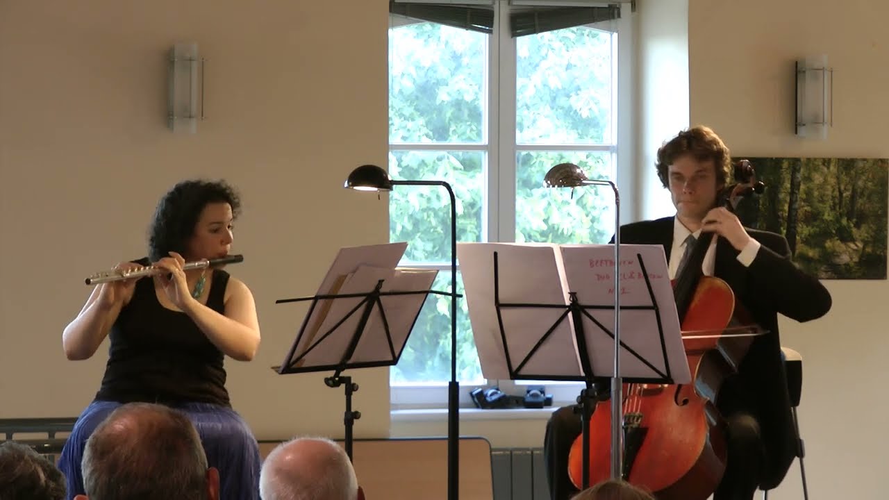 Danzi: duo for flute and cello op64/3 by Carmen Soto and Nicolas Deletaille