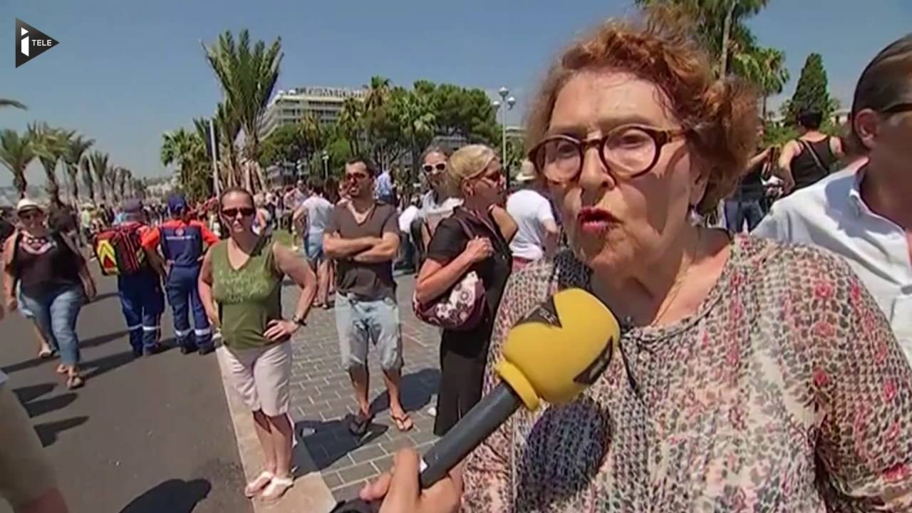Manuel Valls copieusement hué à Nice