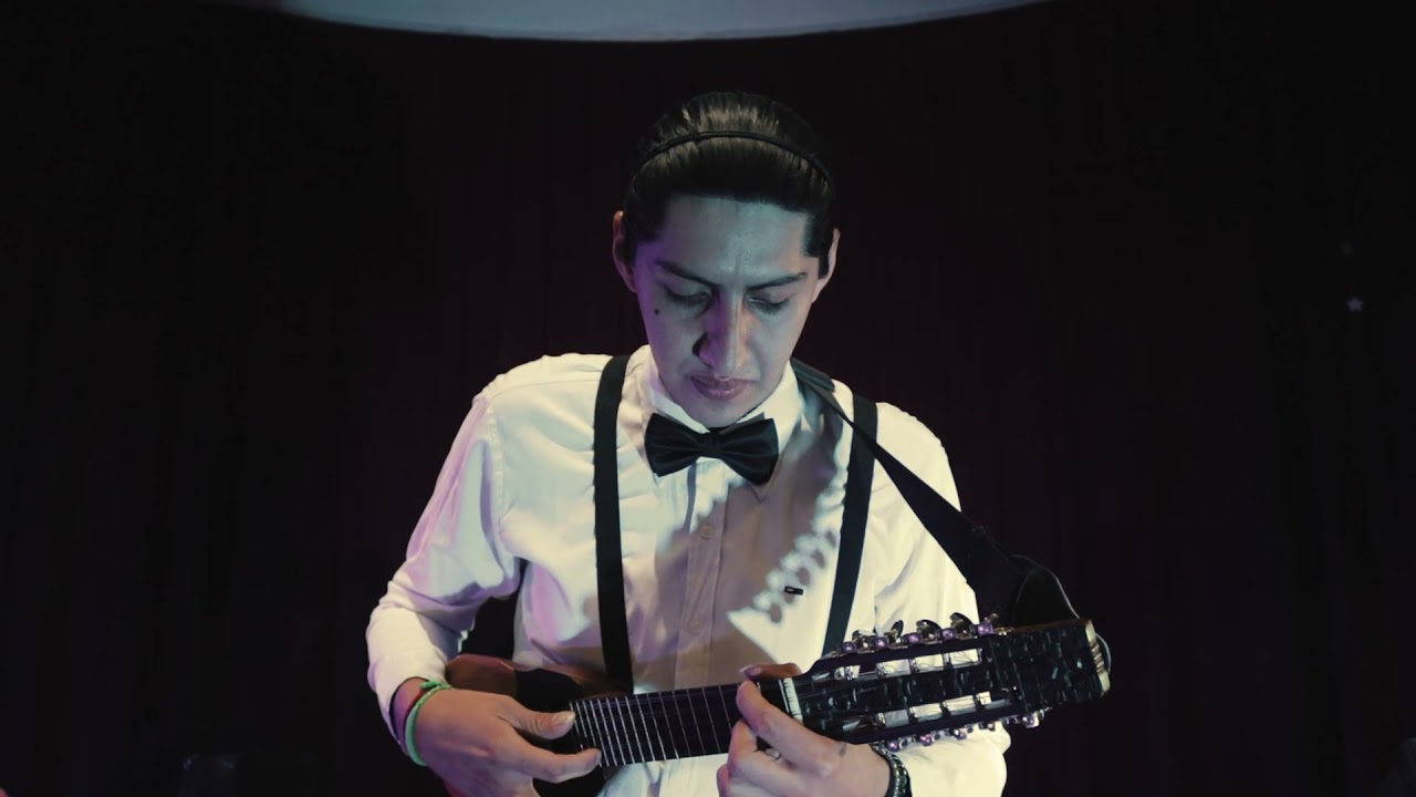 Niña Camba - (Cesar Espada) Javier Soliz/ Charanguito Boliviano