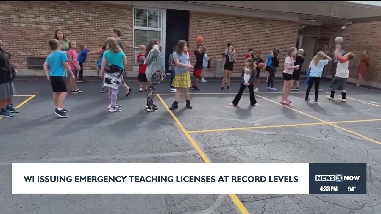Wisconsin issuing emergency teaching licenses at record levels