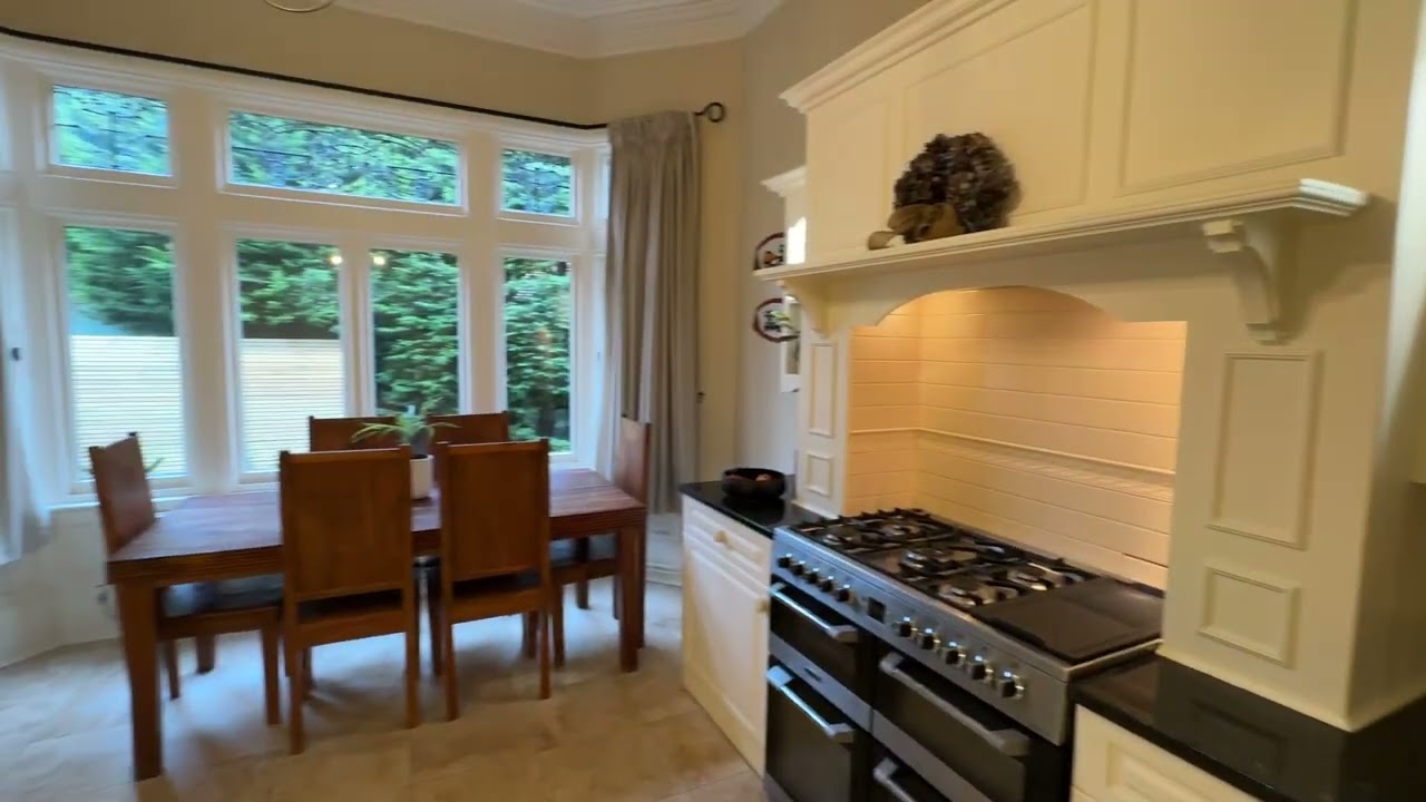 FAIRVIEW , 9 PARK DRIVE ,            GRIMSBY . WALKTHROUGH VIDEO TOUR