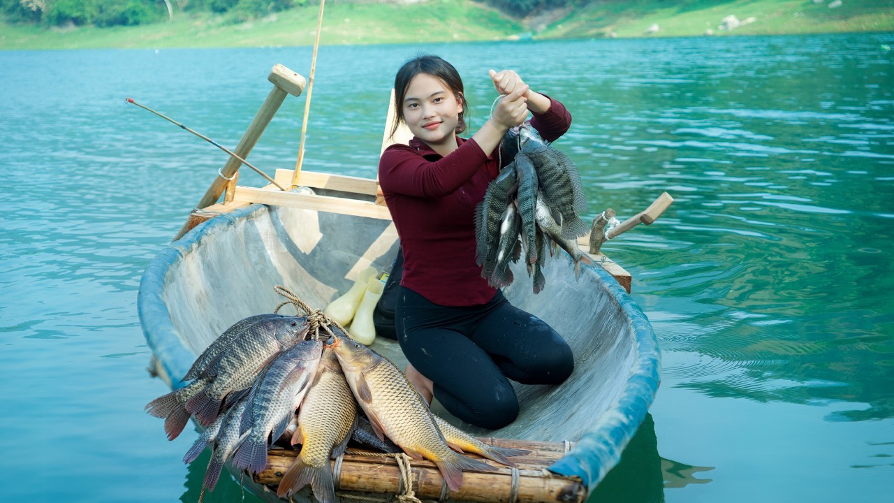 Off-Grid Lake Life: Fishing Bighead Carp with Natural Bait