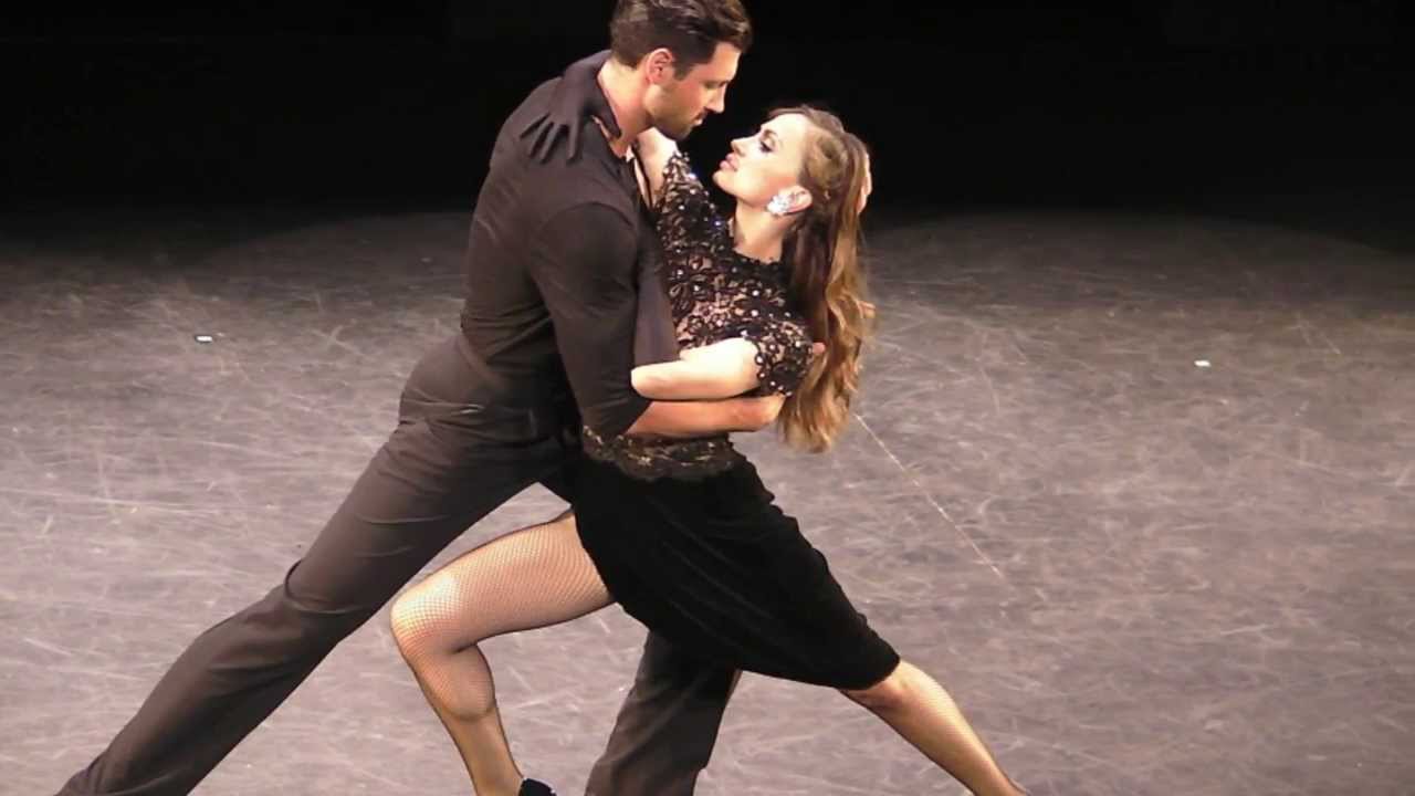Karina Smirnoff and Maksim Chmerkovskiy Forever Tango Press Event Part1.