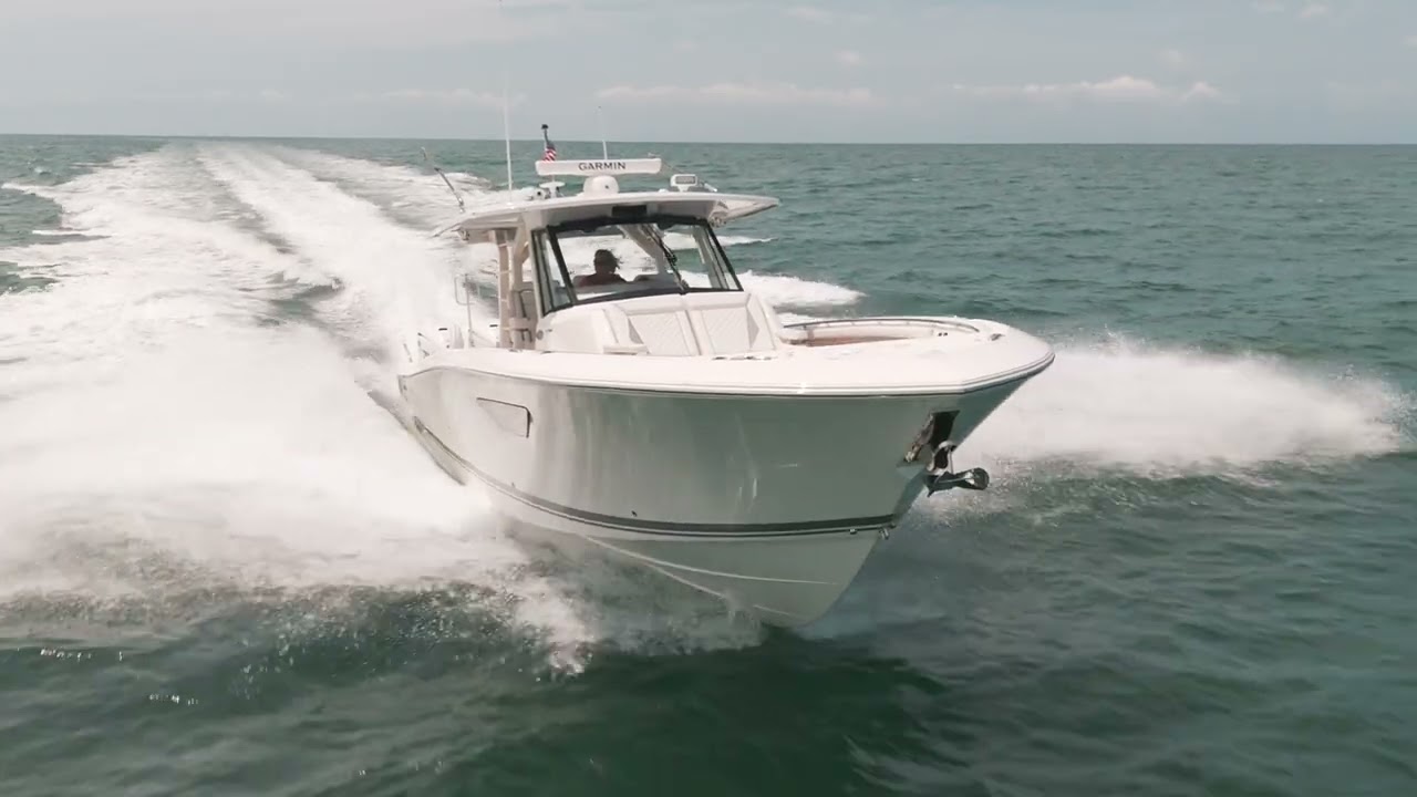 2024 Pursuit S428 Sport 'Suzanne'
