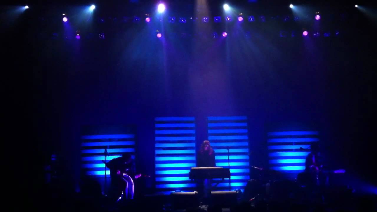 Beach House - On The Sea (Live) 09/25/12