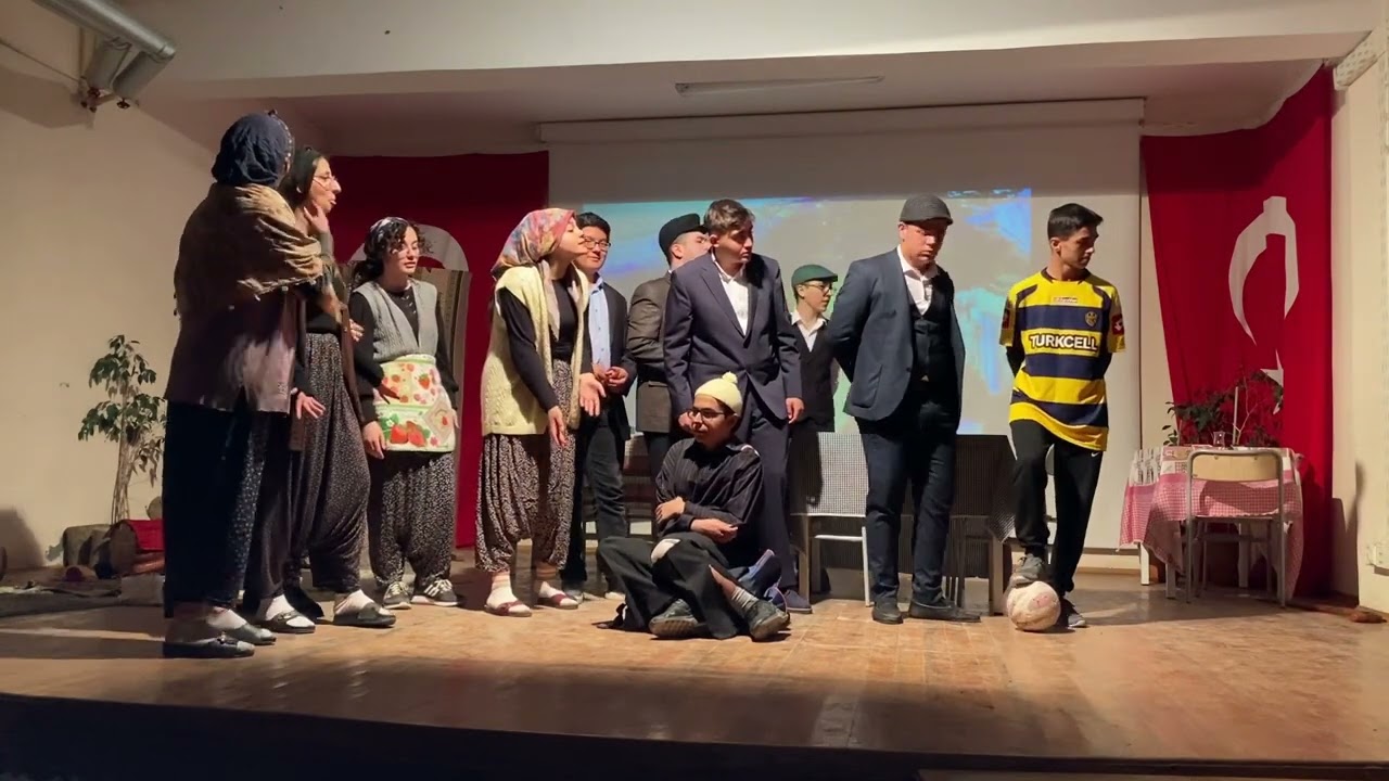 Komşu Köyün Delisi