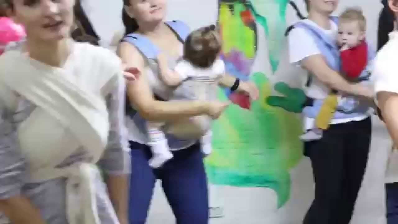 Mămica alăptează and MamaLiga flashmob în susținerea alăptării