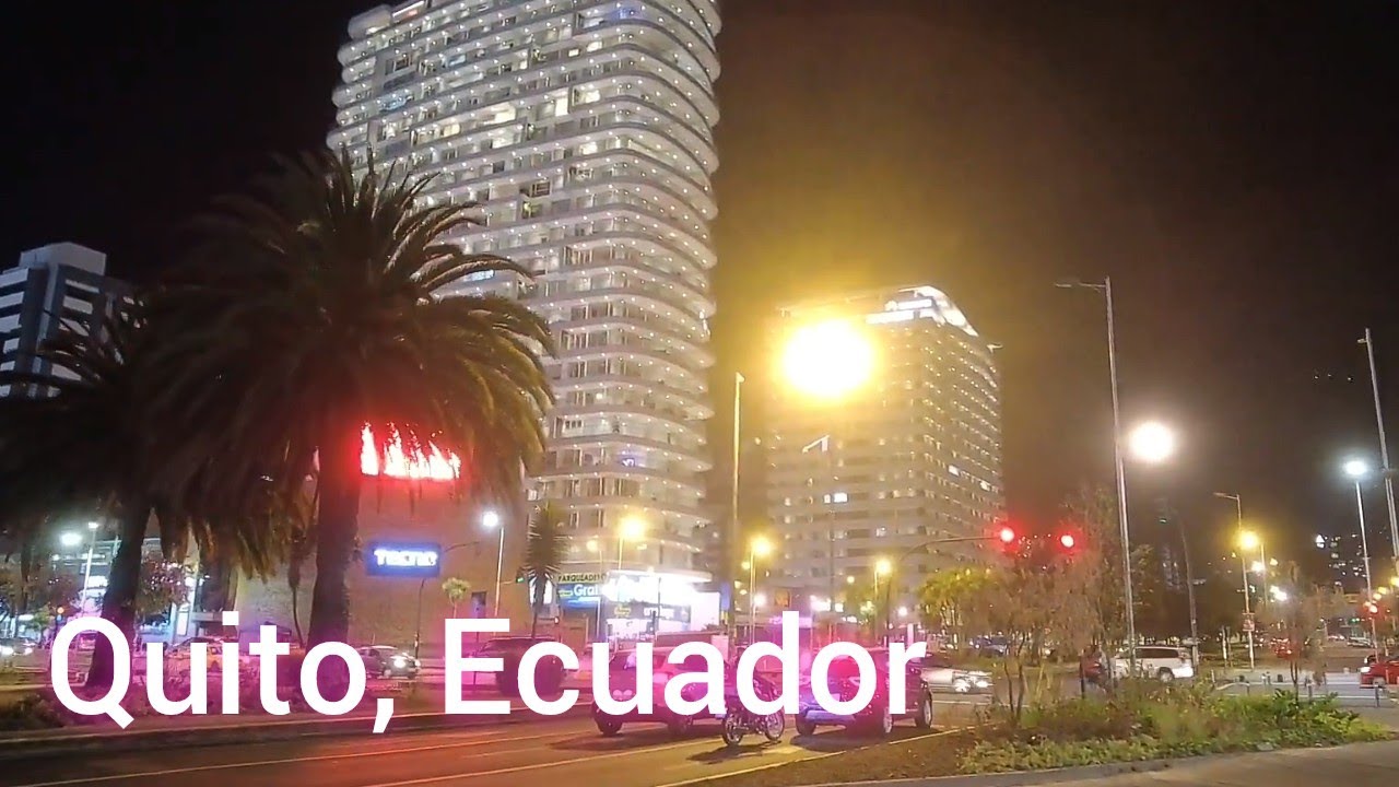 Un recorrido de noche por algunas calles de Quito, Ecuador | Algunas calles del sector de Iñaquito