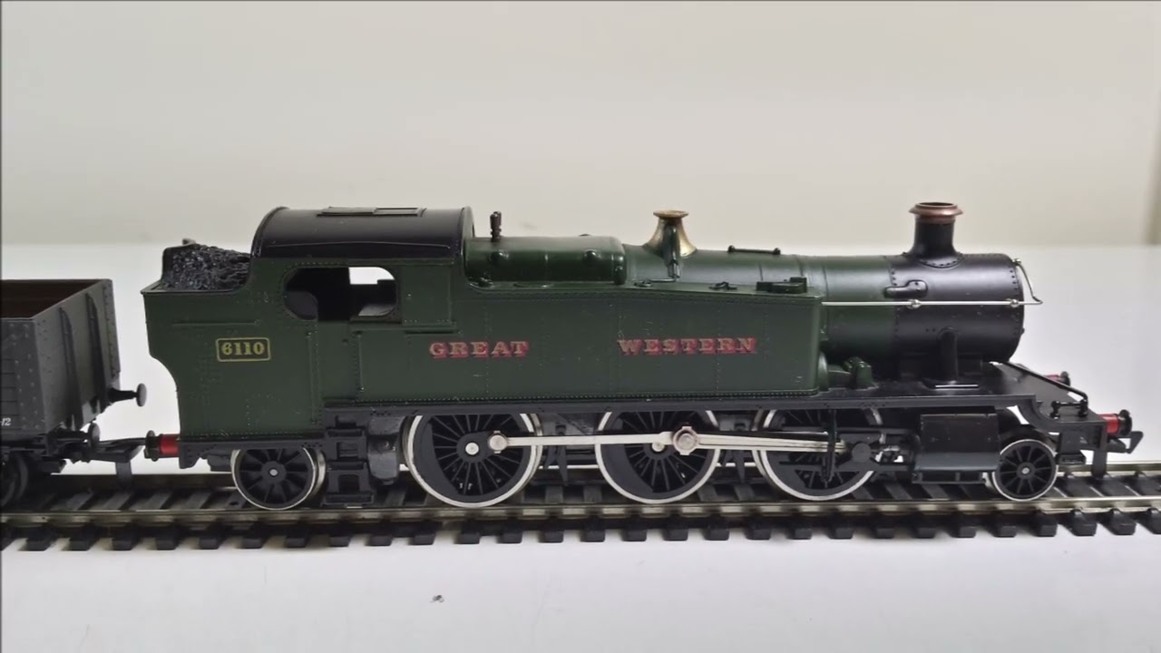 Airfix 54150-1 GWR 2-6-2T Large Prairie Loco No. 6110 with 4 wagons M55006