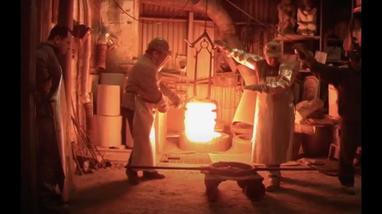 Molten Bronze Becomes Sculpture: ART FOUNDRY (2009)