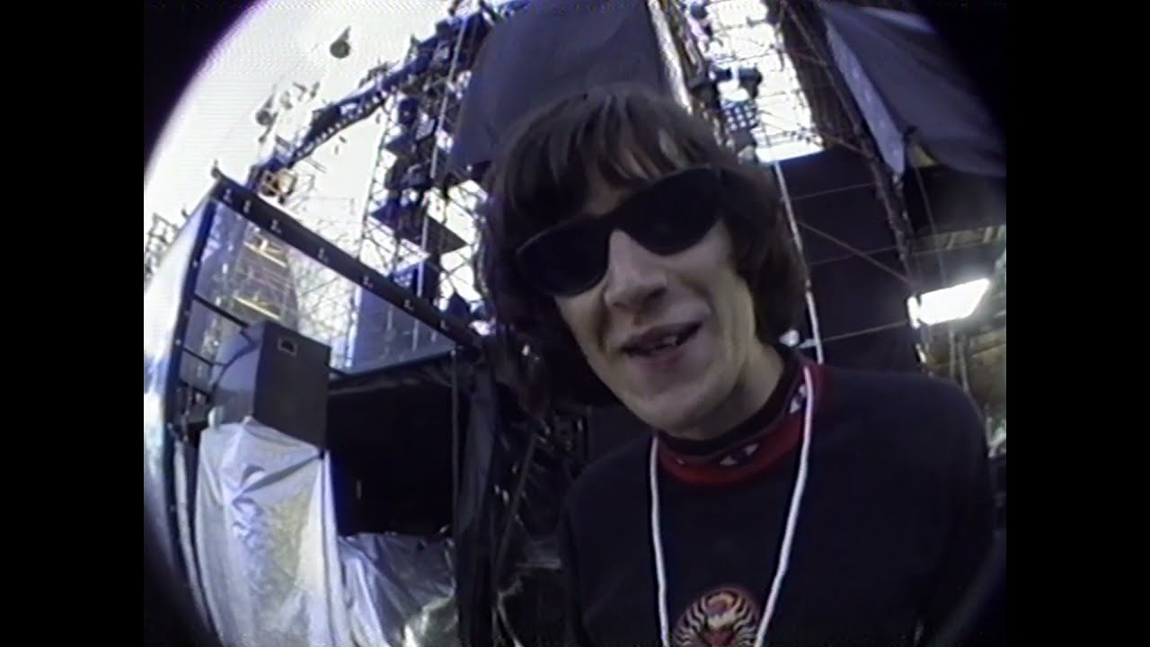 The 3Ds supporting U2 (Western Springs, 1993)
